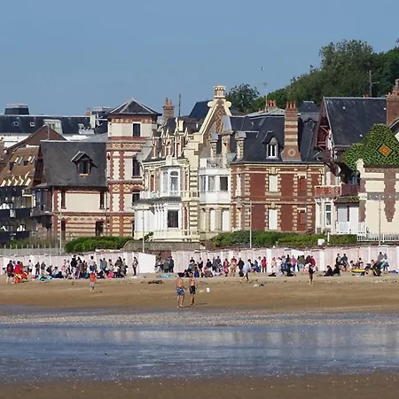 T2 With Balcony Near * Houlgate