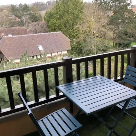 T2 With Balcony Near Apartamento *